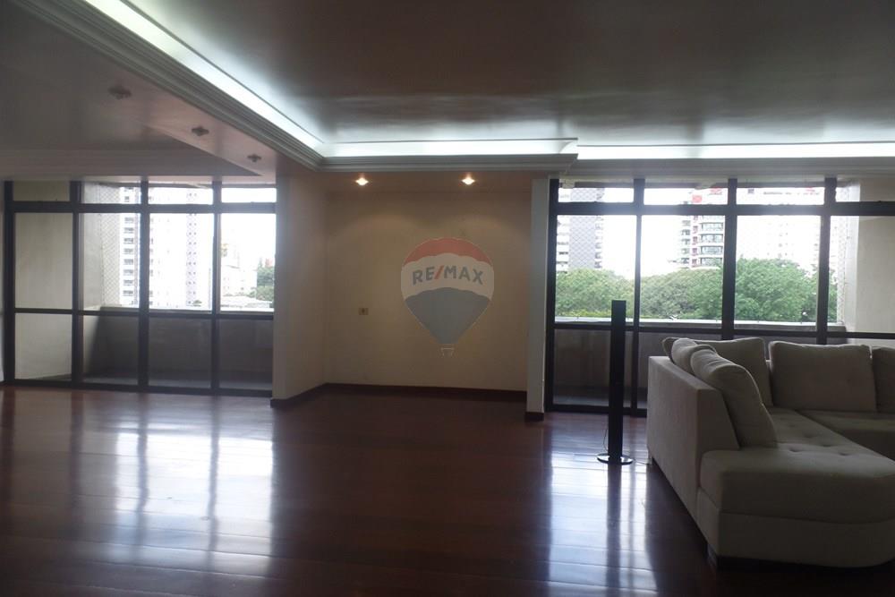  - APARTAMENTO COM 330M² DE ÁREA ÚTIL, UM POR ANDAR, COM QUATRO QUARTOS (2 SUÍTES) E TRÊS VAGAS DE GARAGEM EM RUDGE RAMOS