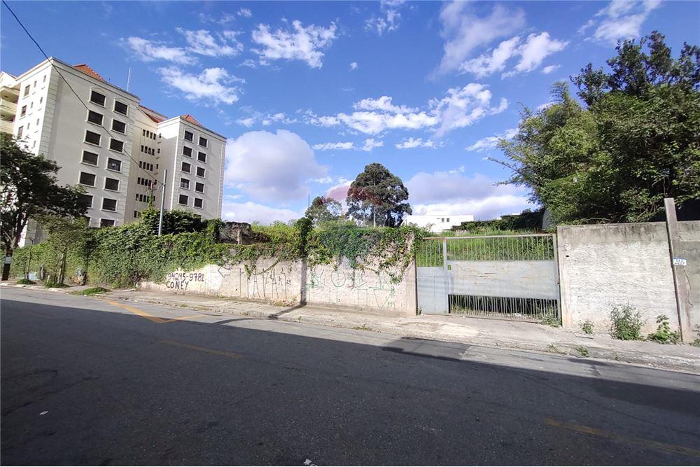  - GRANDE OPORTUNIDADE, terreno de 2000 m², ideal para projetos residencias de alto padrão, com localização privilegiada na região do Morumbi