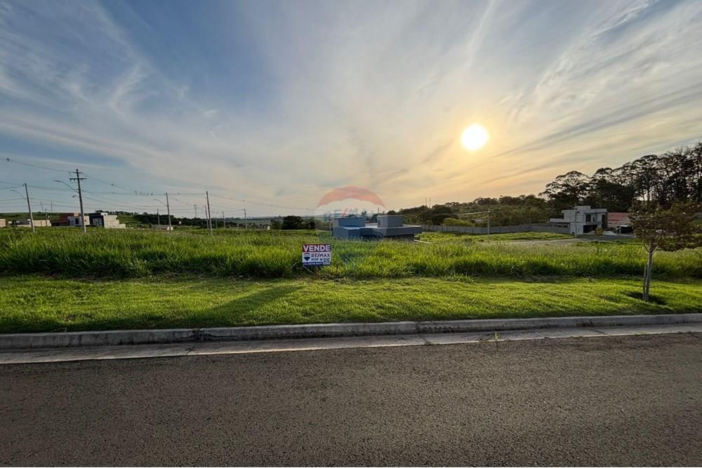  - Oportunidade: Terreno de 250 m² no Prestigiado Colinas do Castelo – Jaguariúna