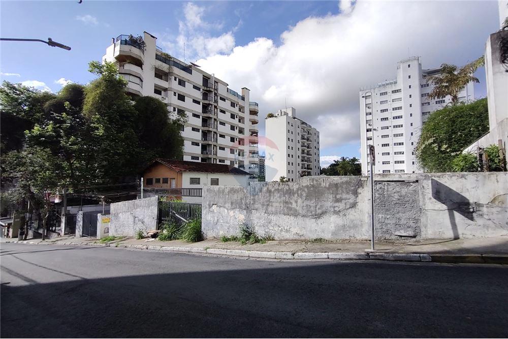  - GRANDE OPORTUNIDADE, terreno de 1.086 m², ideal para projetos residências de alto padrão, com localização privilegiada na região do Morumbi