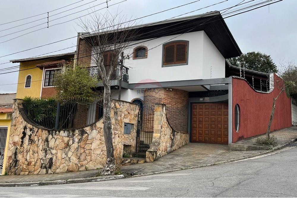 Sobrado à venda com 3 quartos, 272.58m² - Rudge Ramos,São Bernardo do Campo 